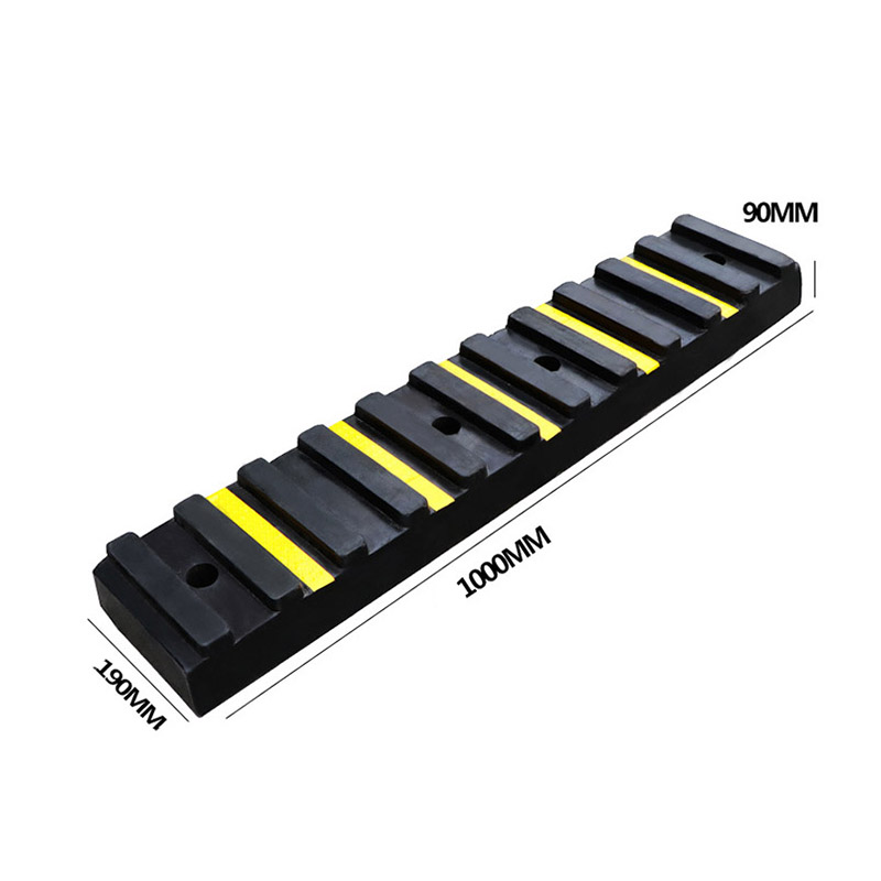 Резиновый защитник стены