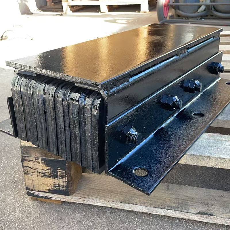 Стальный ламинированный резиновый бампер